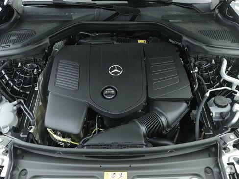 New 2026 Mercedes-Benz GLC 300 image 10