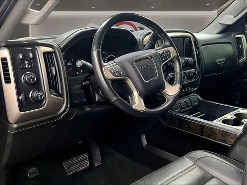 Used 2016 GMC Sierra 2500 Denali w/ Duramax Plus Package AWD/4WD image 18