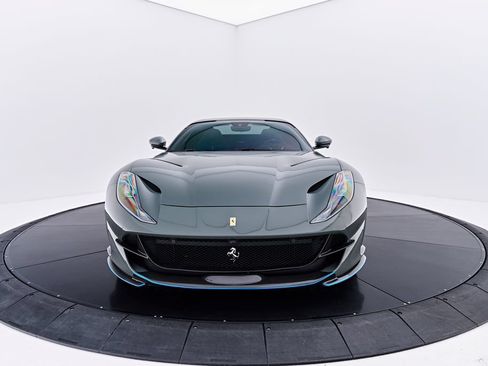 Used 2023 Ferrari 812 GTS RWD image 27
