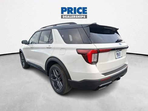 New 2026 Ford Explorer ST-Line w/ ST-Line Street Pack AWD/4WD image 12