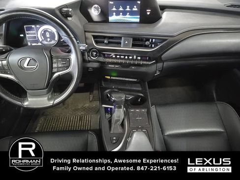 Used 2022 Lexus UX 250h w/ Accessory Package (Z1) AWD/4WD image 7