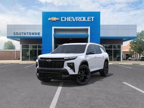 New 2026 Chevrolet Traverse RS image 8