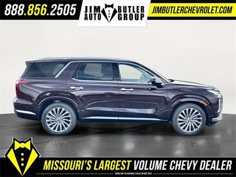 Used 2025 Hyundai Palisade Calligraphy image 2