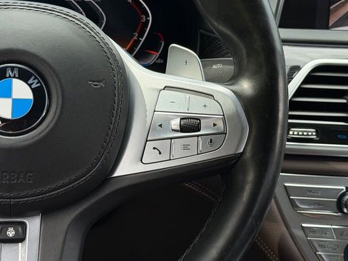 Used 2021 BMW 750i xDrive w/ M Sport Package AWD/4WD image 46