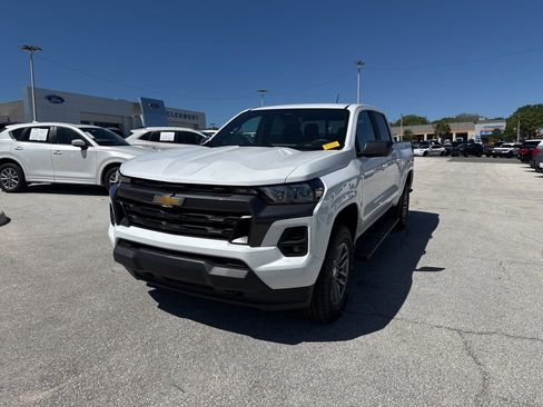 Used 2023 Chevrolet Colorado LT w/ LT Convenience Package II image 5