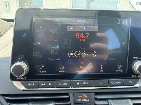Used 2019 Nissan Altima 2.5 SR w/ SR Premium Package FWD image 10