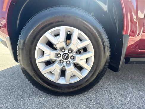 Used 2022 Nissan Frontier SV AWD/4WD image 36