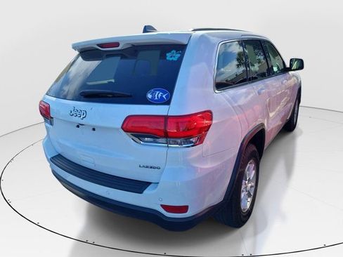 Used 2018 Jeep Grand Cherokee Laredo RWD image 4