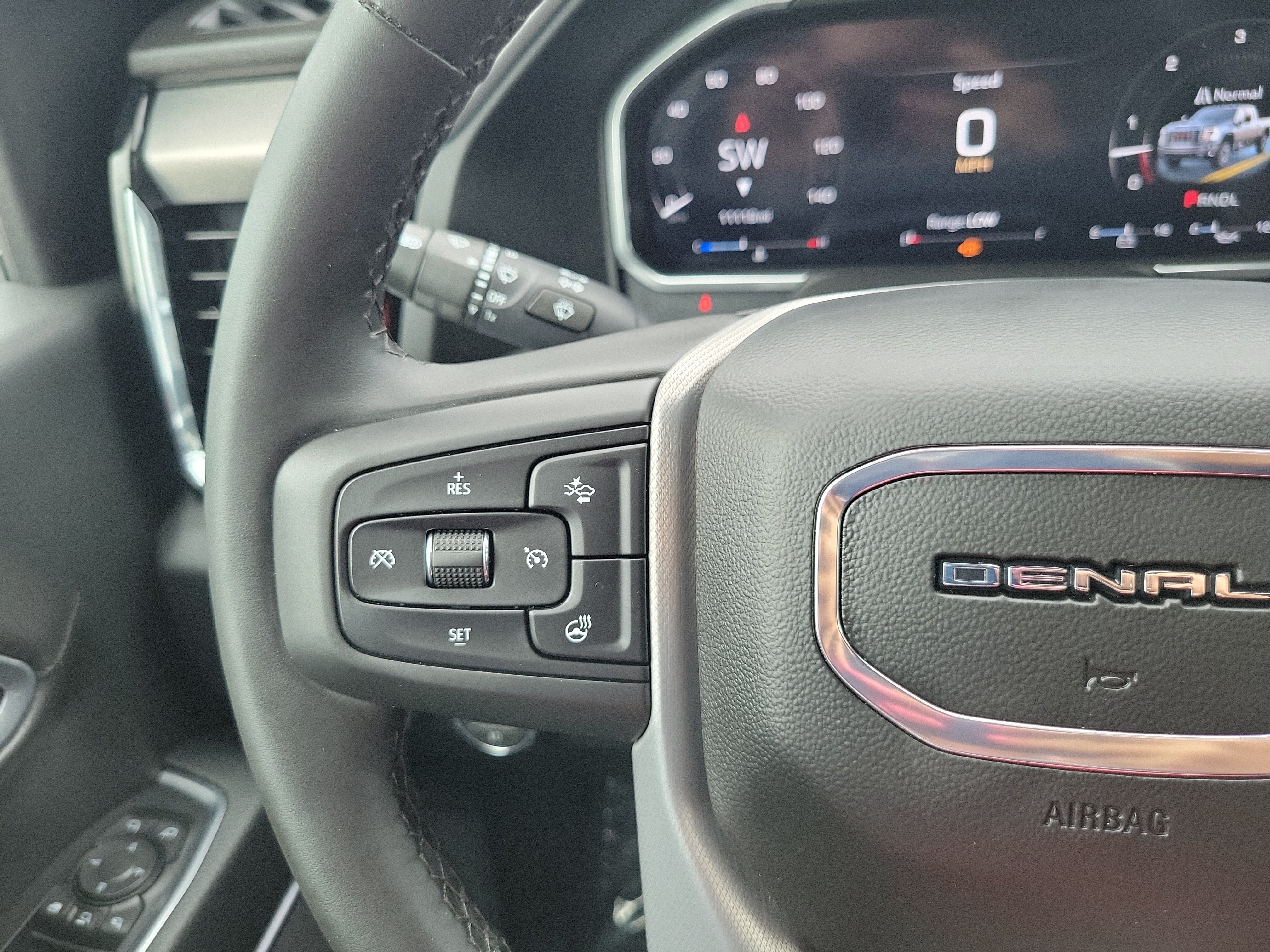 Used 2026 GMC Sierra 2500 Denali w/ Denali Reserve Package AWD/4WD image 20
