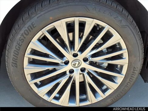 Used 2024 Lexus RX 450h 450h+ Luxury image 12