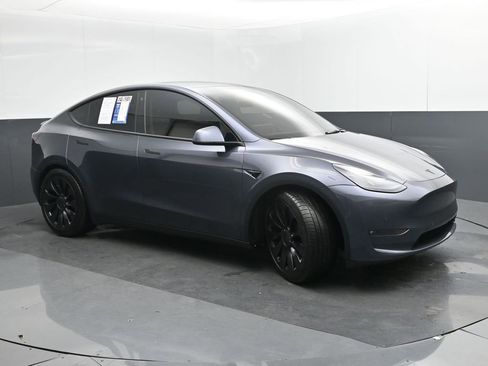 Used 2022 Tesla Model Y Performance AWD/4WD image 7