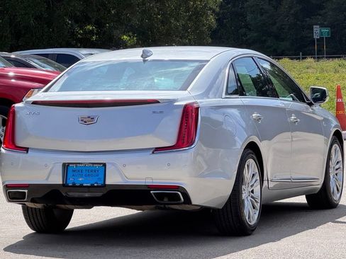 Used 2019 Cadillac XTS Luxury FWD image 14