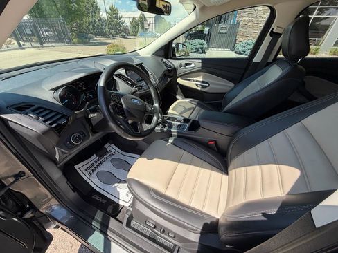 Used 2019 Ford Escape SEL AWD/4WD image 9
