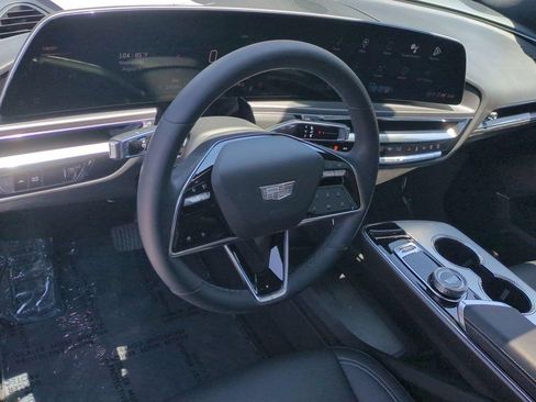 Certified 2024 Cadillac Lyriq Tech RWD image 9