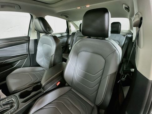 Used 2025 Volkswagen Jetta SEL FWD image 20