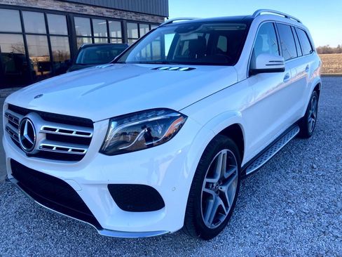 Used 2019 Mercedes-Benz GLS 550 4MATIC image 2