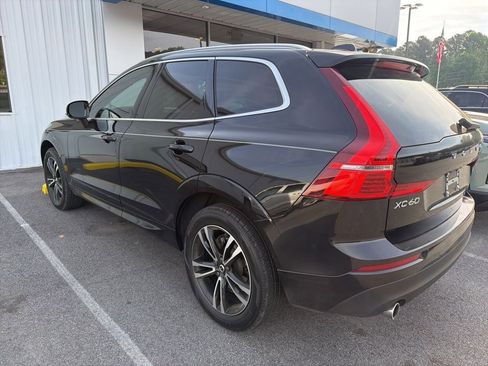 Used 2020 Volvo XC60 T5 Momentum image 16