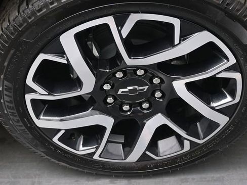 Used 2025 Chevrolet Silverado EV RST AWD/4WD image 25