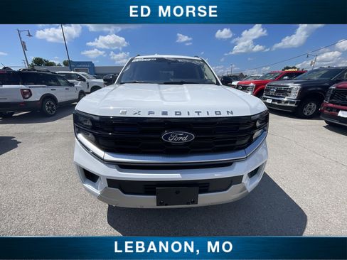 Used 2025 Ford Expedition Max Platinum AWD/4WD image 3
