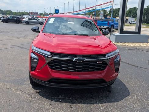 New 2026 Chevrolet Trax RS w/ Driver Confidence Package FWD image 2