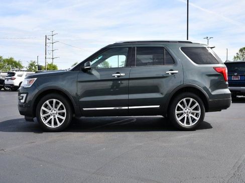 Used 2016 Ford Explorer Limited w/ Equipment Group 301A AWD/4WD image 4