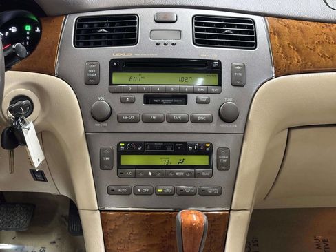 Used 2005 Lexus ES 330 FWD image 24
