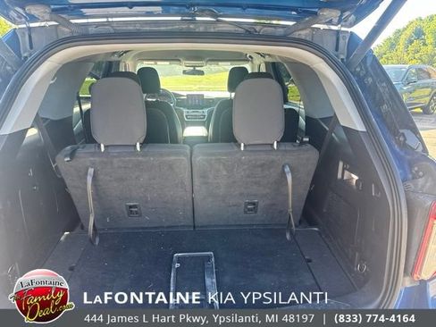 Used 2022 Ford Explorer XLT w/ Class IV Trailer Tow Package AWD/4WD image 12