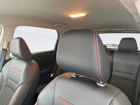 Used 2025 Nissan Rogue SV AWD/4WD image 10