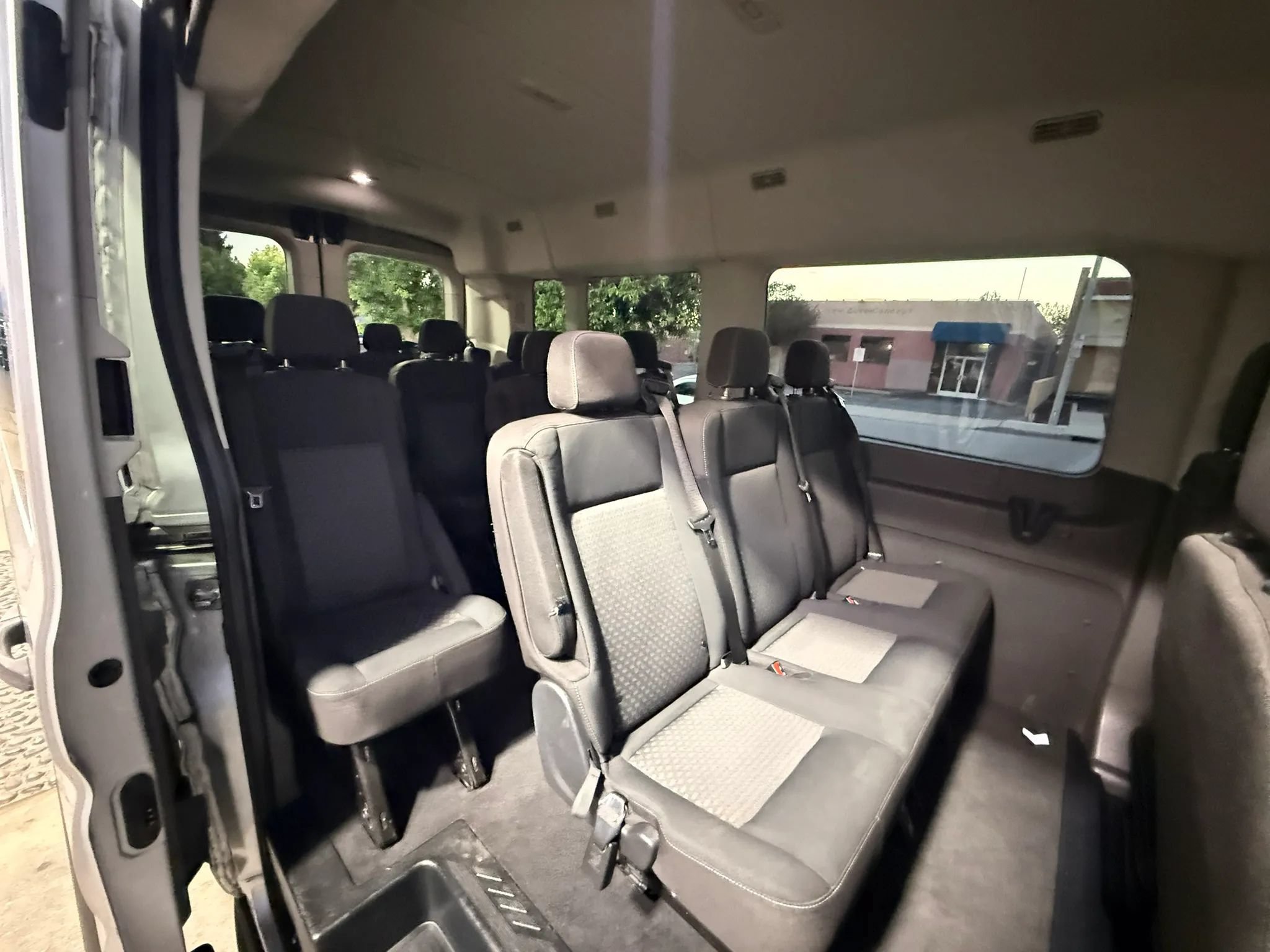 Used 2021 Ford Transit 350 XLT RWD image 11