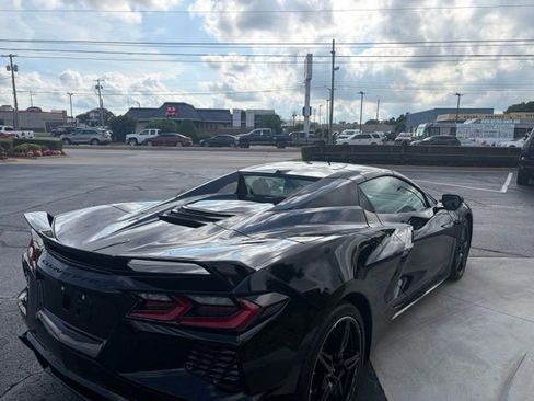 Used 2024 Chevrolet Corvette Stingray Premium Conv w/ Z51 Performance Package RWD image 5