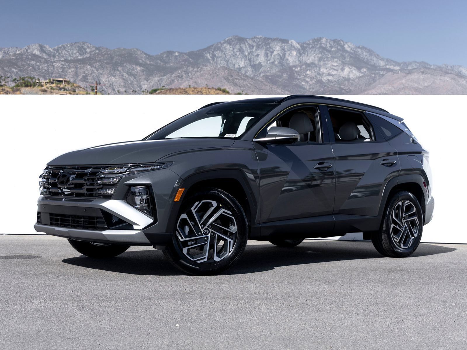 New 2026 Hyundai Tucson Limited AWD/4WD image 1