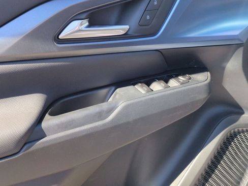 New 2026 Chevrolet Equinox EV LT image 46