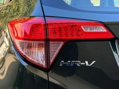 Used 2016 Honda HR-V LX image 8