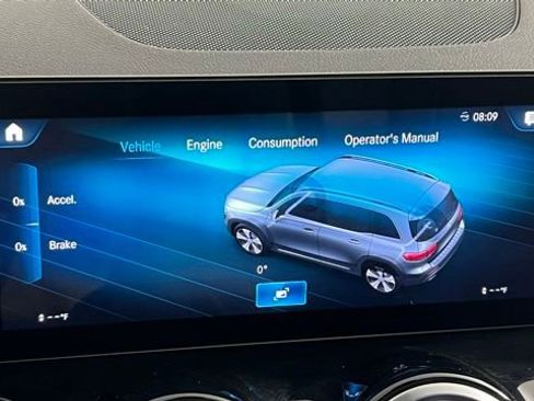 Used 2022 Mercedes-Benz GLB 250 image 34