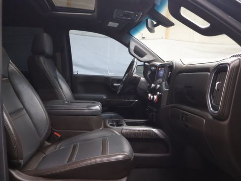 Used 2022 GMC Sierra 1500 Denali w/ Denali Premium Package AWD/4WD image 9