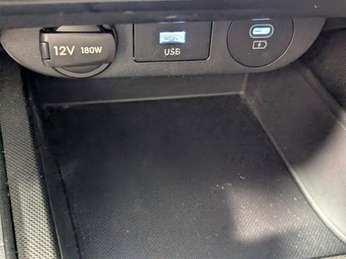 Certified 2024 Hyundai Elantra Blue image 23