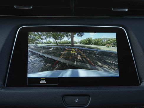 Used 2023 Cadillac XT4 Luxury FWD image 32