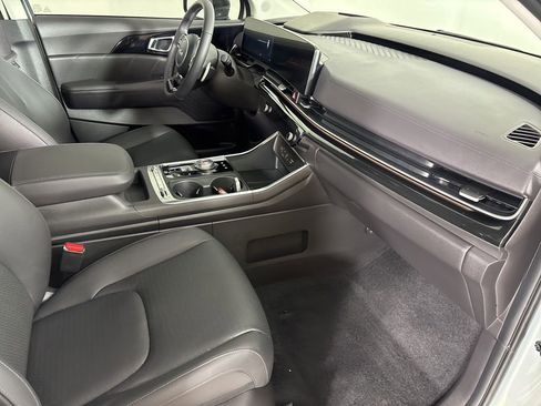 New 2026 Kia Carnival SX Prestige FWD image 17