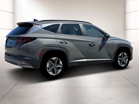 New 2026 Hyundai Tucson SEL image 8