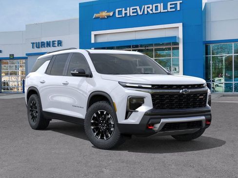 New 2026 Chevrolet Traverse Z71 w/ Driver Confidence Package AWD/4WD image 7