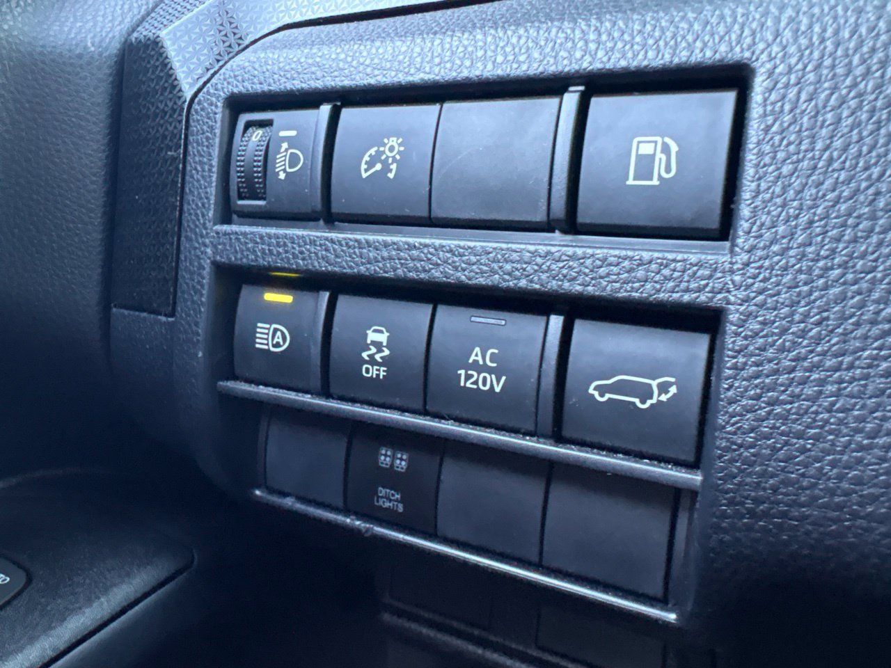 Used 2026 Toyota 4Runner Limited AWD/4WD image 25