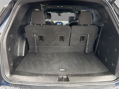 Used 2023 Chevrolet Traverse LT image 11
