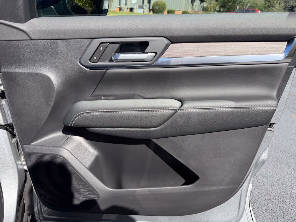 New 2027 GMC Terrain Denali w/ LPO, Floor Liner Package AWD/4WD image 53