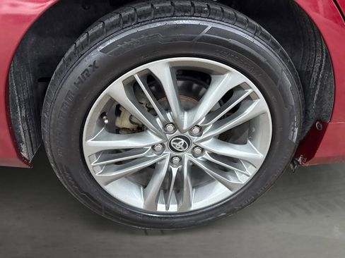 Used 2016 Toyota Camry SE FWD image 13