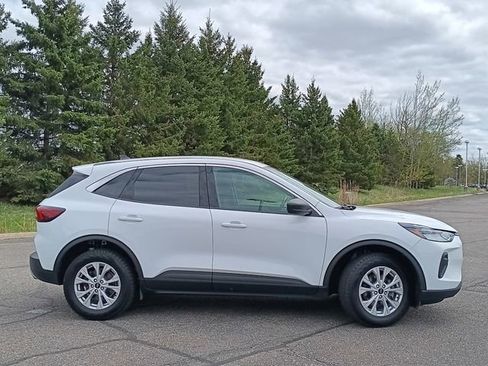 Used 2024 Ford Escape Active AWD/4WD image 20