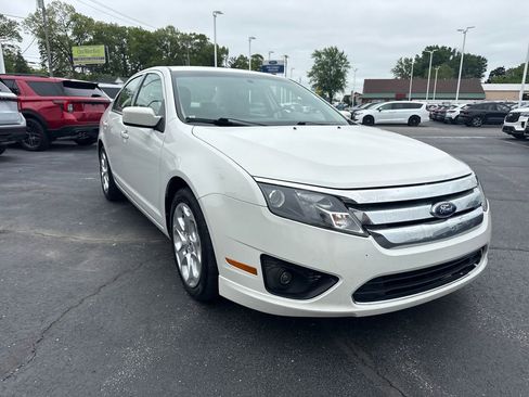Used 2010 Ford Fusion SE FWD image 4
