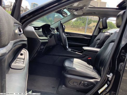 Used 2021 Jeep Grand Cherokee L Limited RWD image 8
