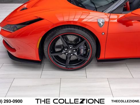 Used 2022 Ferrari F8 Tributo RWD image 11