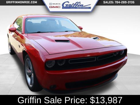 Used 2016 Dodge Challenger R/T Plus RWD image 8