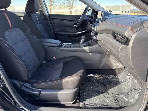 Used 2025 Nissan Sentra SR image 18